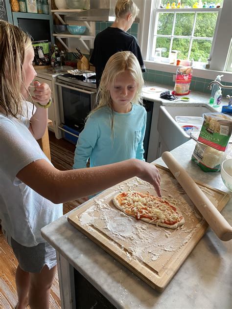 Not Your Average Sisters, Episode 8 - Pizza - Not Your Average Mom