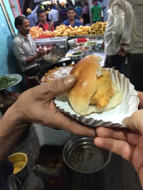 Best Vada Pav in Mumbai: 10 Places to Try the Famous Street Food