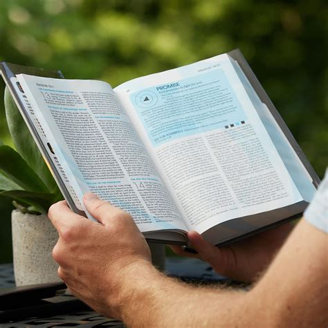 NKJV, Extreme Teen Study Bible, Leathersoft, Gray: Real Faith for Real