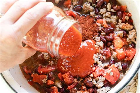 How to Make the Best Ground Pork Chili Recipe - Cast Iron Skillet Cooking