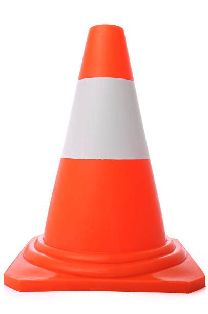 Objeto Que Tem Forma De Cone - 77,600+ Cone Shaped Objects Stock Photos, Pictures & Royalty-Free ...