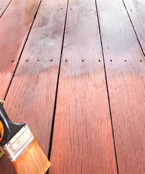 How to preserve decking: 5 steps to follow | Homes and Gardens