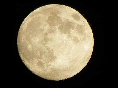 Moon by Niakoshi on DeviantArt