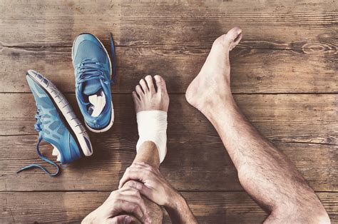 How to Train Through an Injury | Biolayne