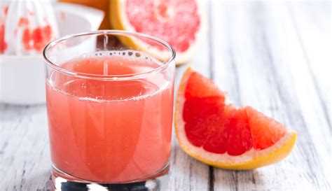 5 Grapefruit Juice Benefits for Your Health | 100% PURE