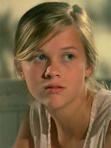 30 Photos of Reese Witherspoon When She WasYoung