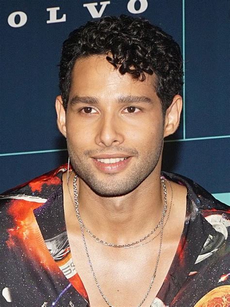 Siddhant Chaturvedi - News, Photos, Videos, and Movies or Albums | Yahoo