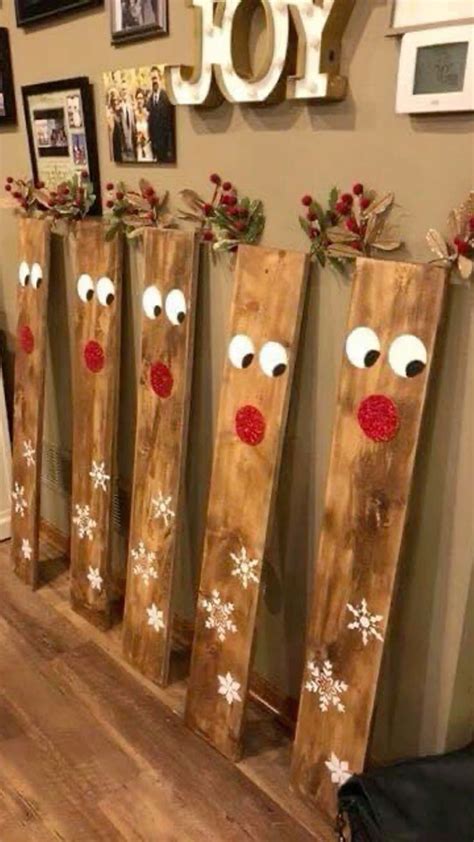 Reindeer ideas | Christmas signs diy, Xmas crafts, Christmas crafts