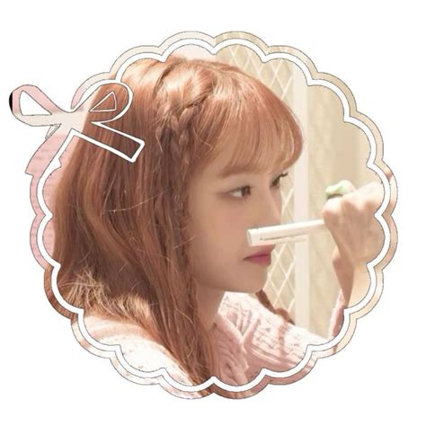 chuu pfp icon icon pink brown aesthetic