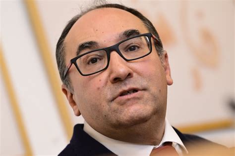 bernard quintin  ministre de linterieur autour de lete nous