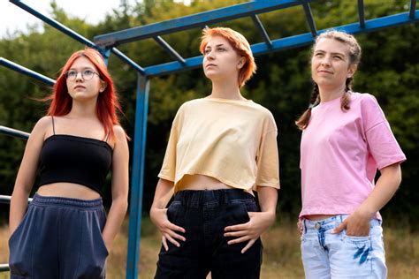 Top 5 Ways to Style Your Favourite Baby Tees for Every Season