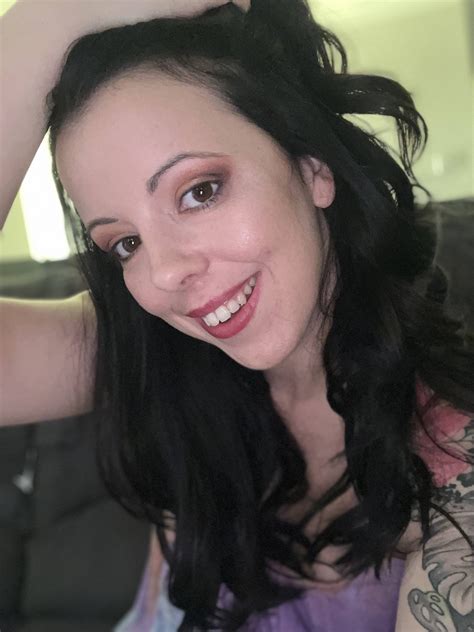 My OnlyFans is FREE this month! 😋 See link in the comments : u/xd_prox