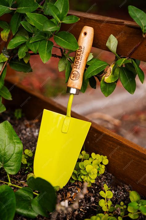 Premium PSD | Mockup of tools for gardening