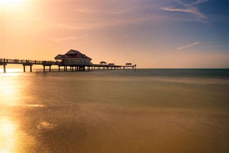 Premium Photo | Pier 60 at sunset on a clearwater beach in florida