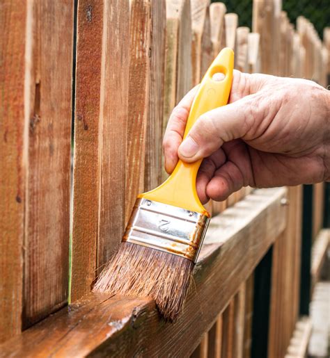 fence painting  staining  zealand deckfencepro