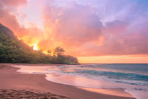 Kauai Sunset: 12 Stunning Places for Sunset in Kauai!