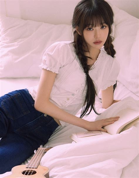 [theqoo] JANG WONYOUNG'S PHOTOSHOOT FOR ROLAROLA'S 2024 SUMMER COLLECTION