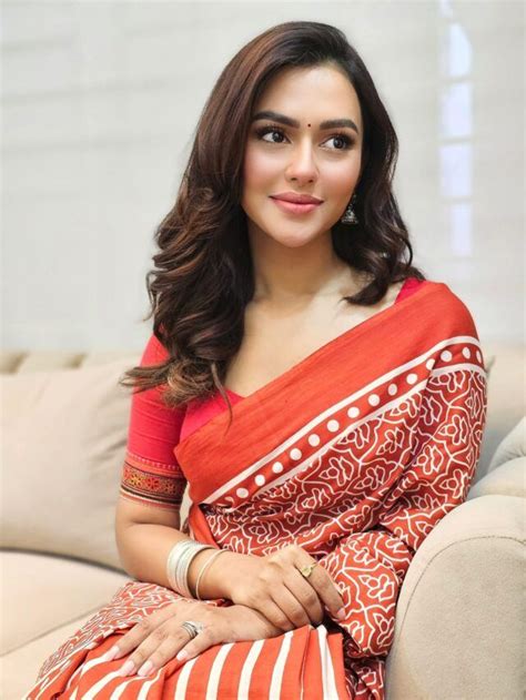 beautiful bangladeshi actresses  stunning