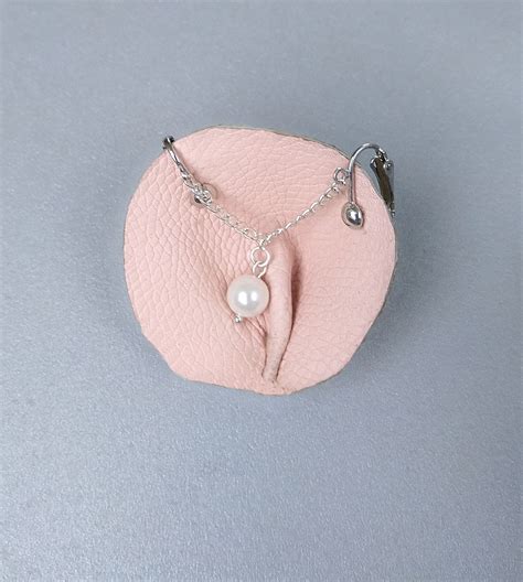 Clitoral Jewellery Faux piercing with chain and white pearl | Etsy
