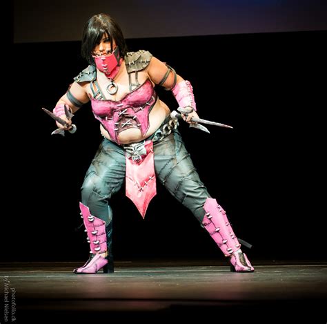Mortal Kombat Mileena Cosplay