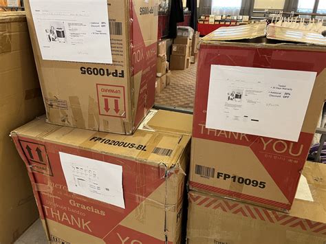 Leamington Super Sale! - Liquidation Show - Your Favorite Pop Up Shop