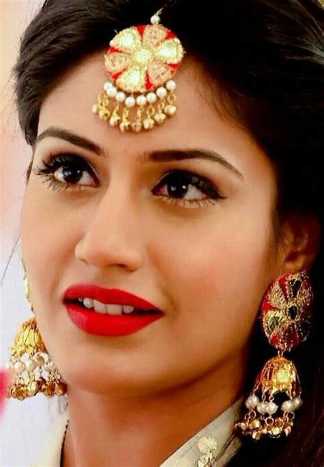 surbhi chandna wiki age height weight biography boyfriend tv shows