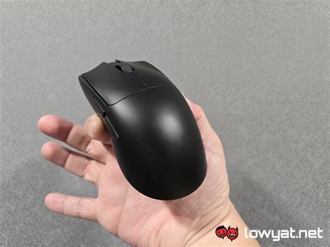 Razer Viper V3 Pro Lightning Review: Lightweight Wireless Gaming ...