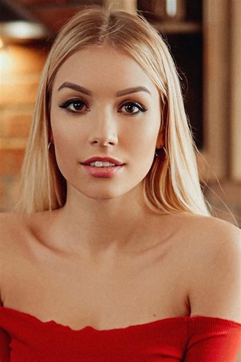 Ekaterina Novikova Wiki, Biography, Age, Photos, Spouse and more