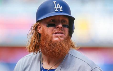 Look: Justin Turner shaves beard, is now unrecognizable - The Sports Daily