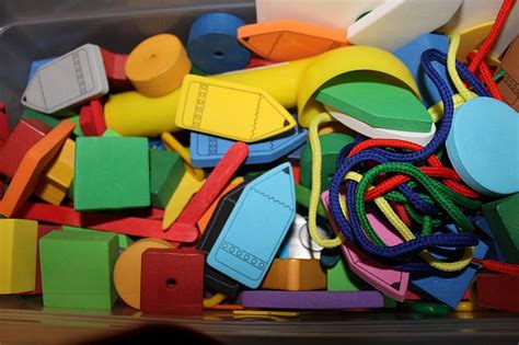 Shapes & Colors Sensory bin | Shapes preschool, Sensory tub, Shapes