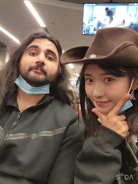 Jinnytty on Twitter: "Omw to Alabama for Tailgate show on Esfands