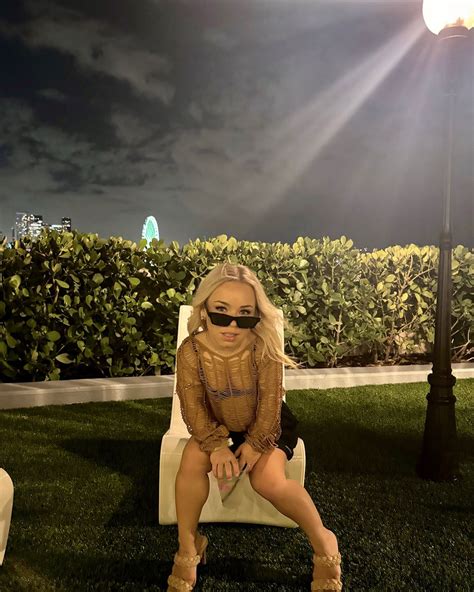 Tiktok Tabbi - Tiktok Tabbi added a new photo.