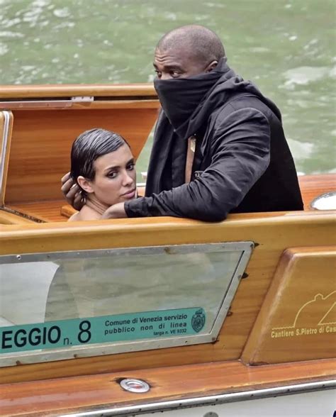 Kanye getting head on a boat😭😭😭😭 : r/HipHopAllStars
