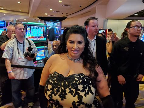 Abdul Jones on Twitter: "Sophia Rose had a great cam show last night