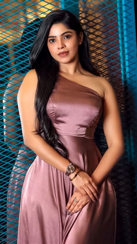 divya bharathi indian beauty saree  beautiful indian actress dress