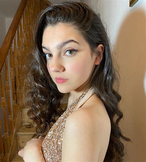 Emily Carey Wallpapers - Wallpaper Cave