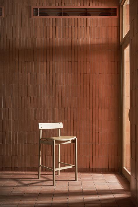 Gallery of Anh Coffee Roastery / Red5studio - 30