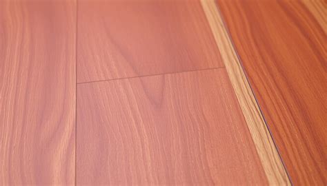 Best Red Oak Wood Stain: Choose Your Perfect Color - TimberTropics.com