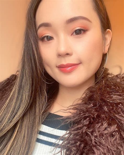 Mixed Asian girl : ChineseHotties