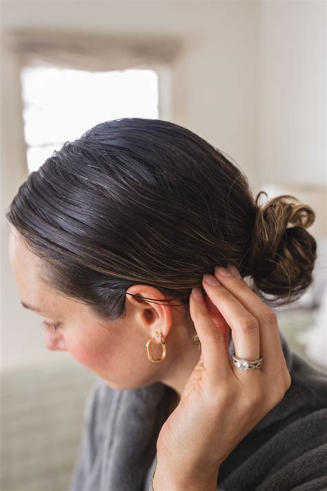 Hair Oiling: Stimulate New Growth & Repair Damaged Dry Hair