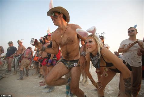 Couple marry at Burning Man Festival then hold party | Daily Mail Online