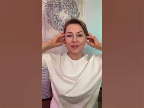 Подтянуть овал лица и убирать второй подбородок одним приёмом! - YouTube