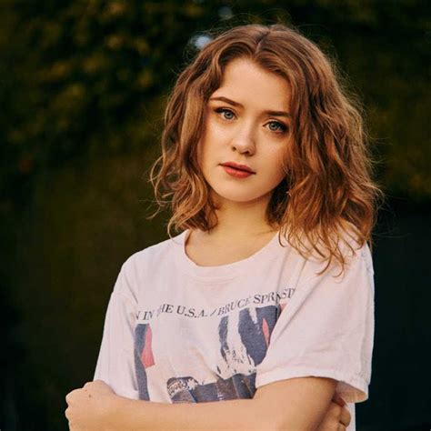 Maisie Peters Popular Songs | Popnable