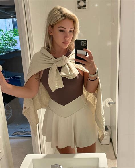 Alanah with bangs or no bangs : r/AlanahPearceNSFW