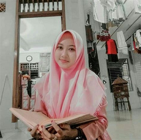 pin oleh  amin  ala santri pakaian sederhana perempuan wanita