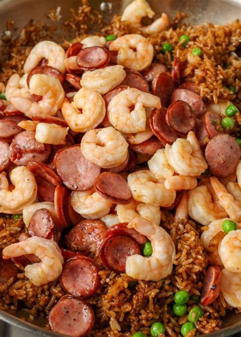 Fried rice with sausage and shrimp - Karinokada