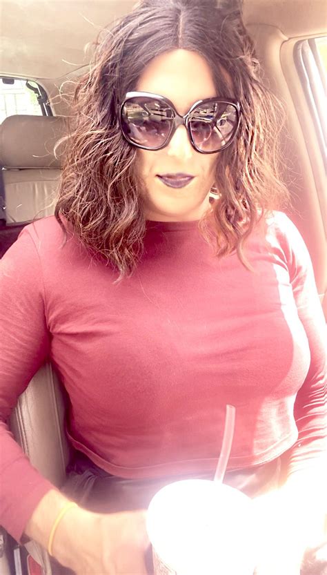 Louisville Ky sissy seeks same : r/sissypersonals