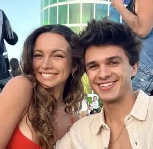 Pierson Wodzynski Is Worth More Than You Imagine – The Full Financial Picture - Veja Store Site
