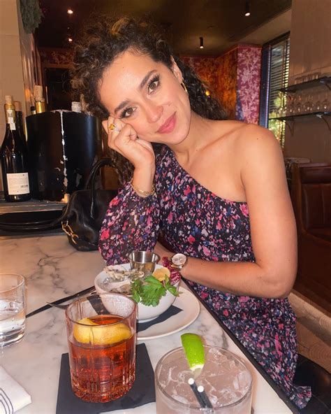 Madison Alworth | Cheers to Christmas weekend 🥂 Merry Christmas to you