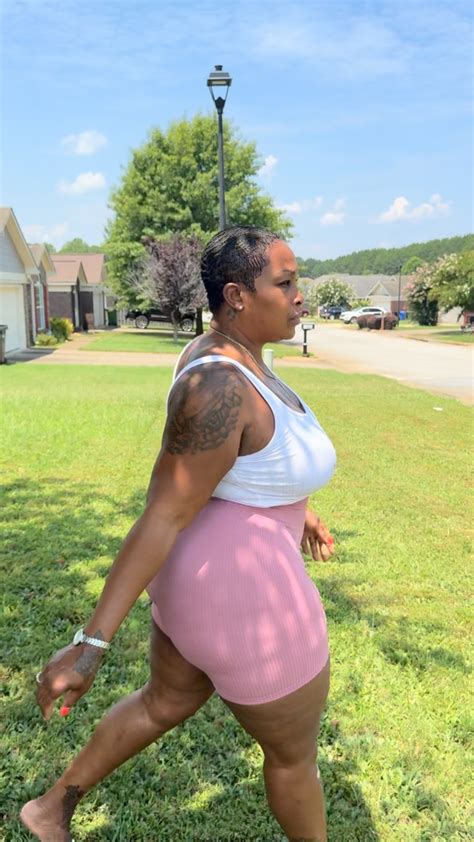 Kenyatta Averett | Ms Foxy💋💋💋 | Instagram